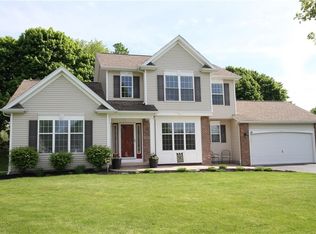 16 Matlyn Dr, Rochester, NY 14624