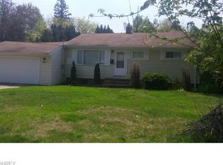 23781 Lebern Dr, North Olmsted, OH 44070