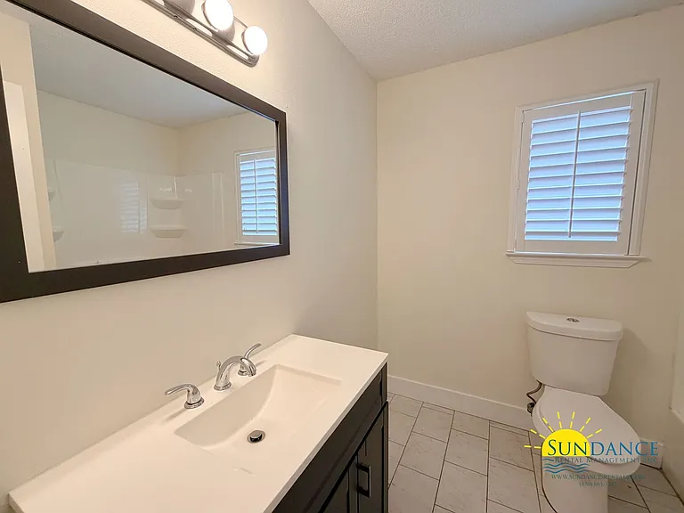 139 Scranton St — Photo 22
