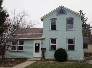 207 E Green St, Watertown, WI 53098