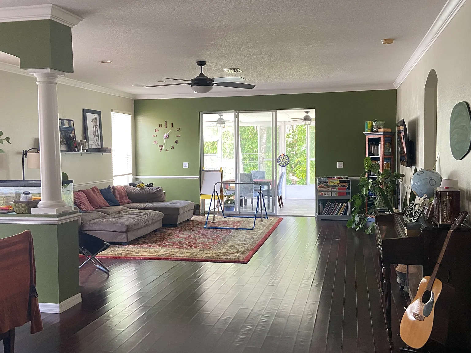 4 bed, 2589 sqft, $2,900 — Photo 2