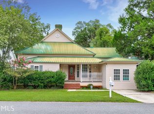 903 N Oak St, Springfield, GA 31329