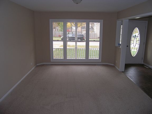 3rd image of 787 W Peder Ln