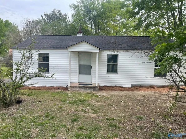59 Hodges St, Rainsville, AL 35986
