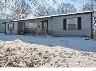 6850 Foxcroft Dr, Saint Louis, MO