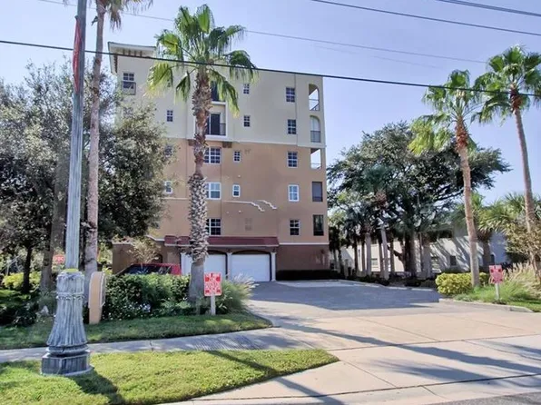 2940 W Bay Dr APT 202, Belleair Bluffs, FL 33770