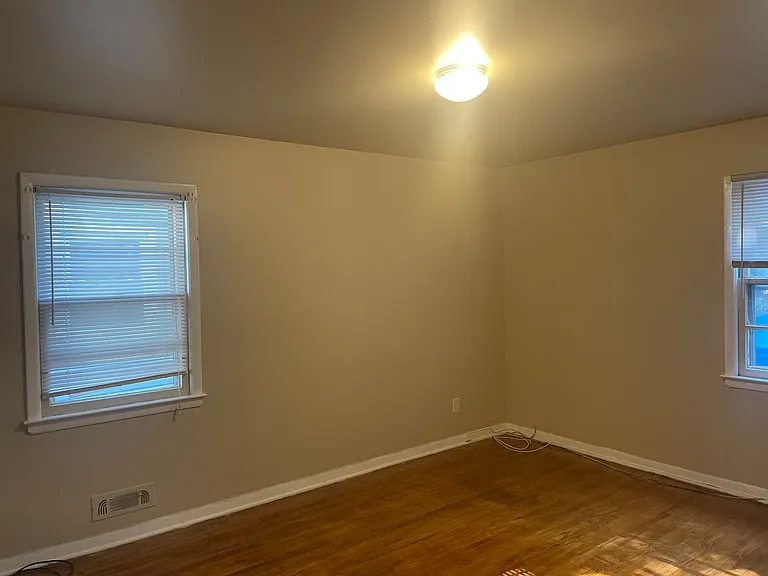 24 Grand Ave #1 — Photo 8