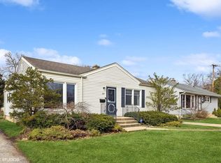 818 S Harvard Ave, Villa Park, IL