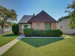 2558 S 65th St, Milwaukee, WI 53219