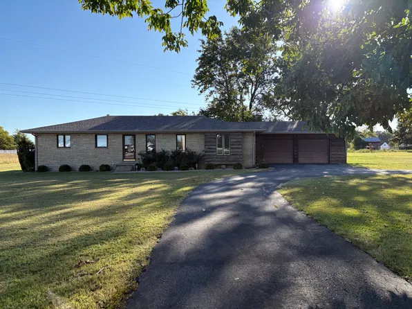 7021 Benton Rd, Paducah, KY 42003