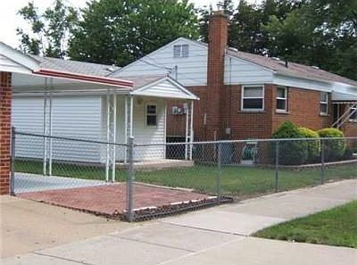 4th image of 4014 Huron St