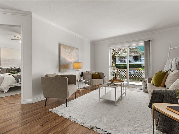 3rd image of 45435 Knight Rd #3