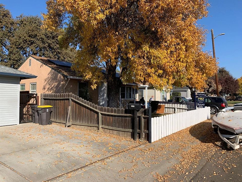 2nd image of 1551 W Oxford Way