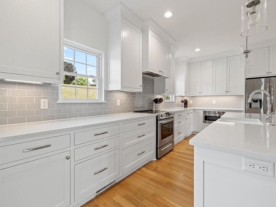 1st image of 1608 Highlandview DRIVE