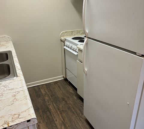 4th image of 910 Sandefur St APT 200