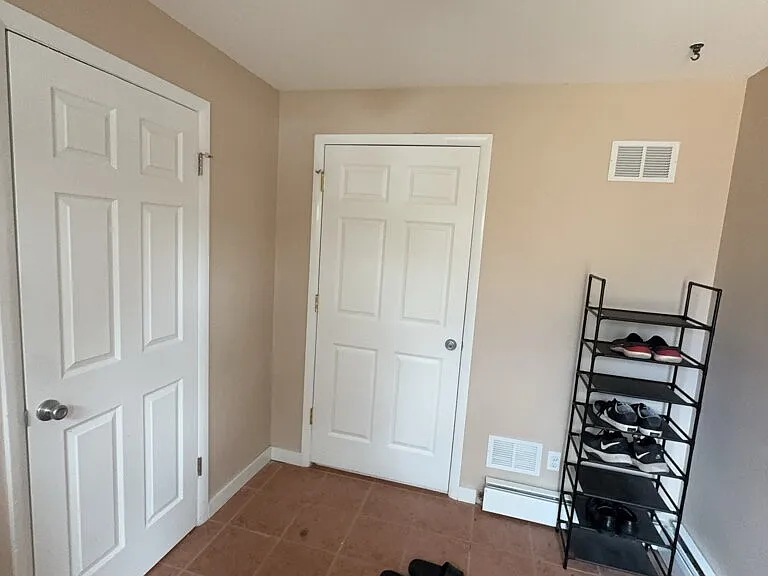 980 Morgan Dr — Photo 5