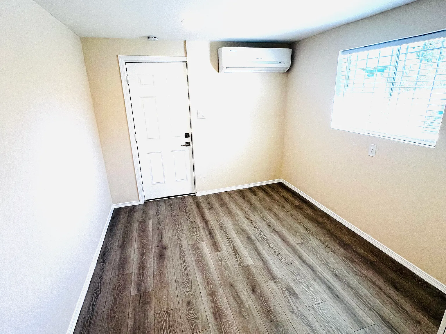 1343 W Norberry St — Photo 4