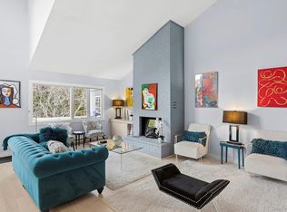 514 Pantigo Rd APT 22, East Hampton, NY 11937