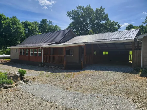 7102 S McCormick Ln, Bloomington, IN 47401