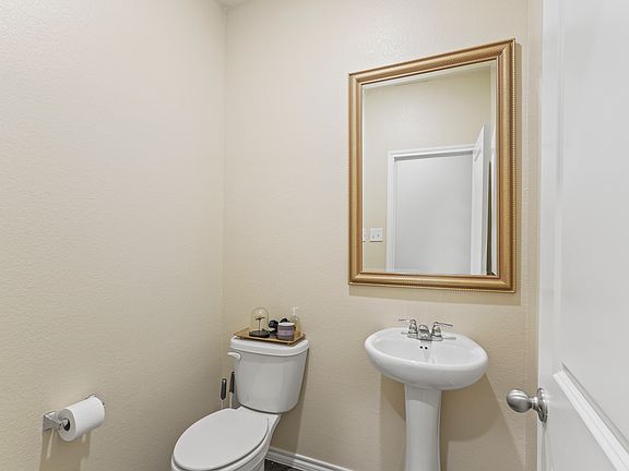 2nd image of 3124 Bettin Dr