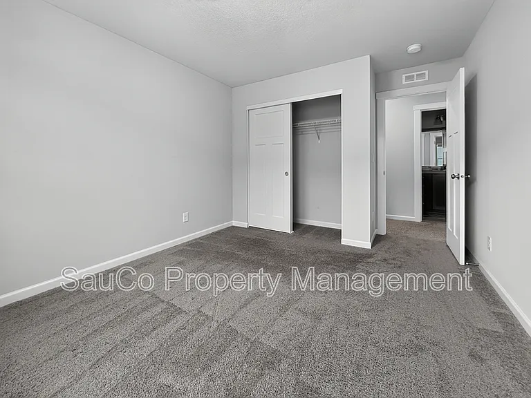 3909 SE Zircon Ln — Photo 16
