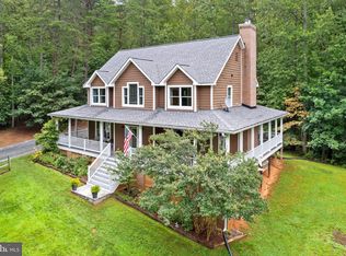 9525 Angelica Ln, Marshall, VA 20115