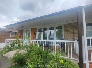 3528 Laddie Cres, Mississauga, ON L4T1N1