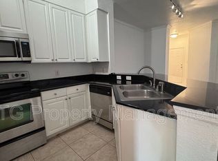 8539 Gate Pkwy W UNIT 1721, Jacksonville, FL 32216
