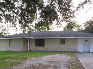 2716 Broussard Rd, Sulphur, LA 70665
