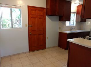 10130 McClemont Ave #B, Tujunga, CA 91042