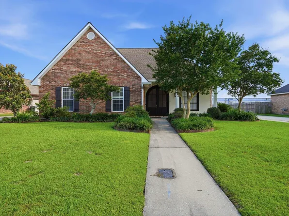 2245 S Kingswood St, Lake Charles, LA 70605