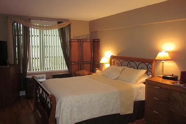 Sold by Corcoran | media 7