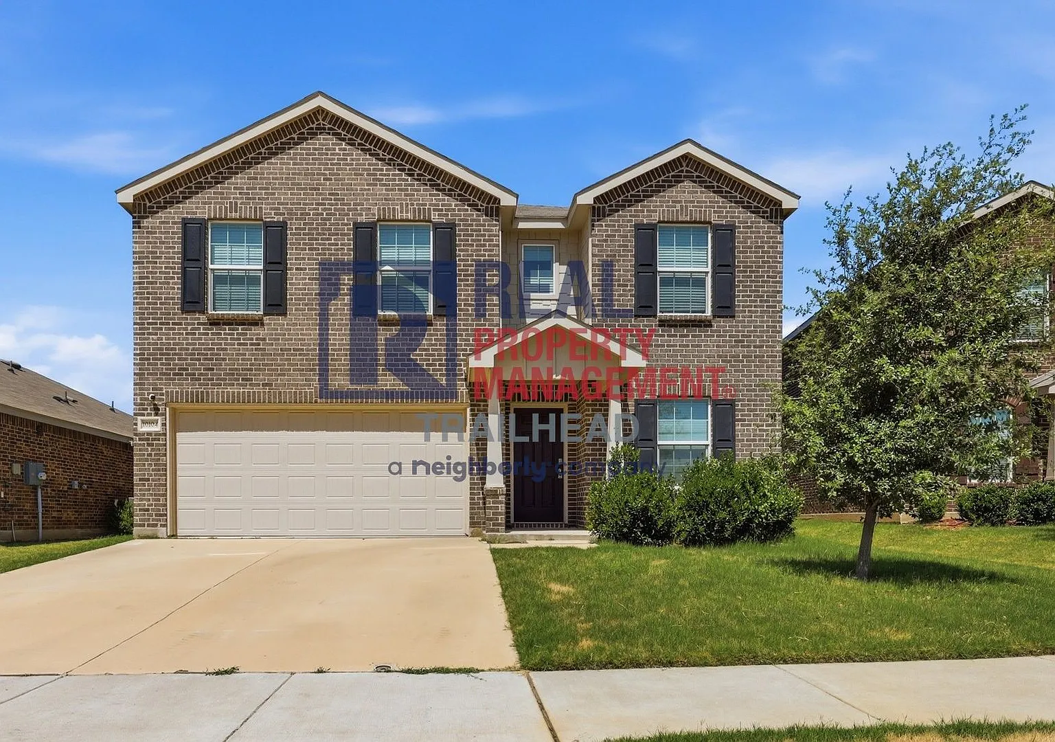Spacious 4-Bedroom Home with Game Room — Photo 1