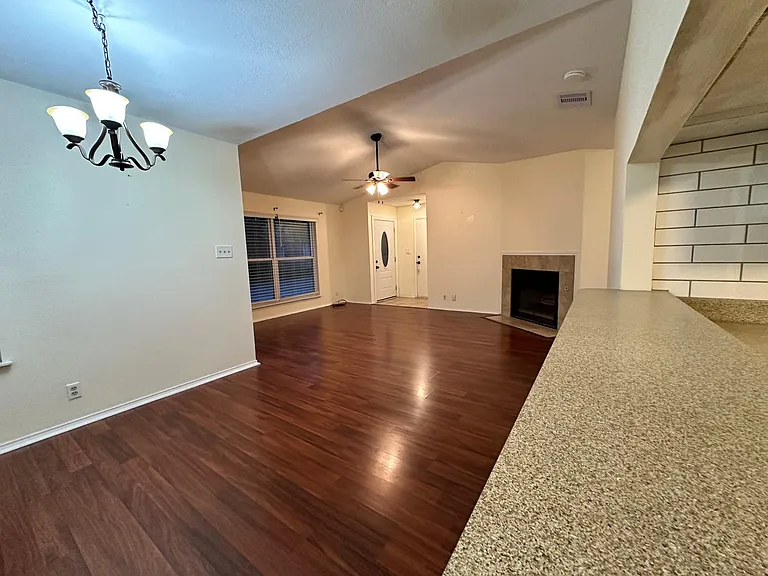 6951 Wright Way Dr — Photo 3