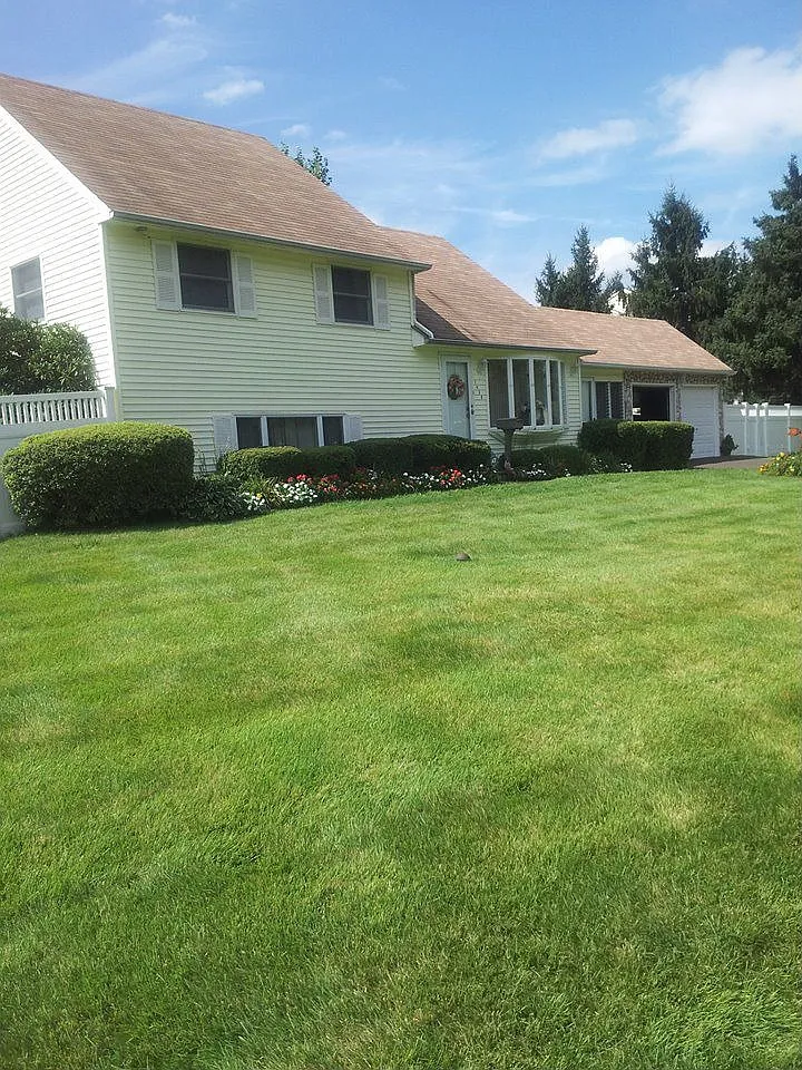 1438 Lake Rd photo 1