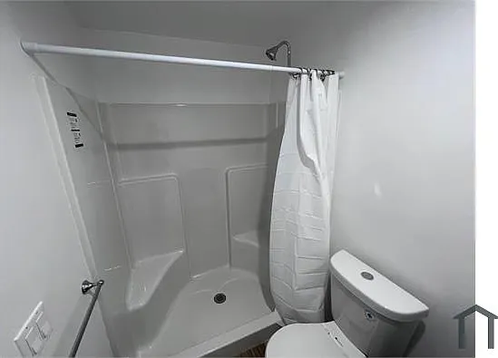 146 E Platt St #A — Photo 8