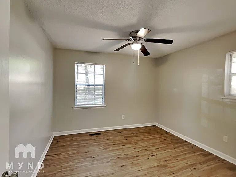 1118 Arrowhead Trl — Photo 12