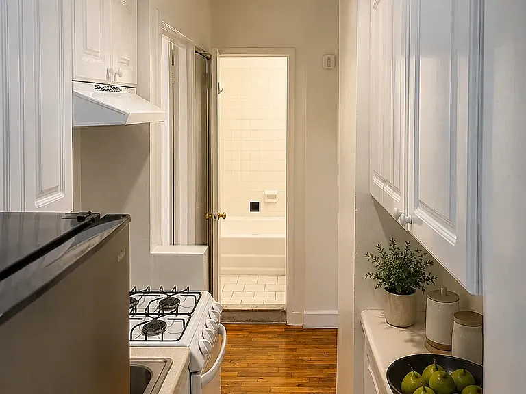 11 E 32nd St #3G — Photo 3
