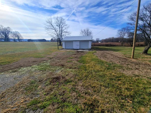 105 McClellan Dr, Monticello, KY 42633