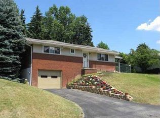 154 Autumn Dr, Butler, PA 16001