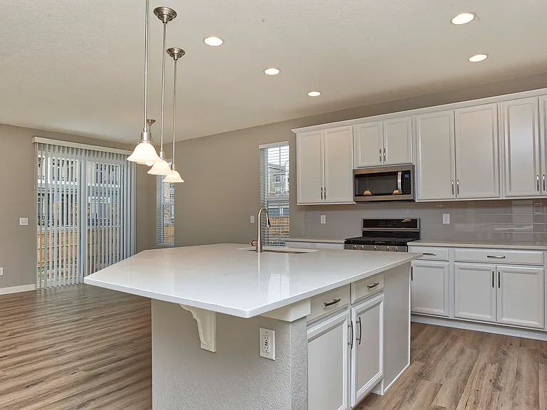 401 Tippen Pl — Photo 7