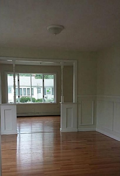 2nd image of 463 Chestnut St