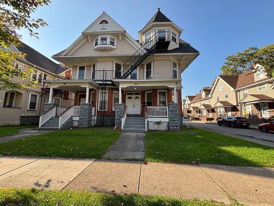 459 Meigs St