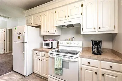 2 bed, 2.0 bath, 1240 sqft, $1,175 — Photo 3