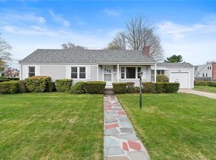 47 Bailey St, Warwick, RI 02886