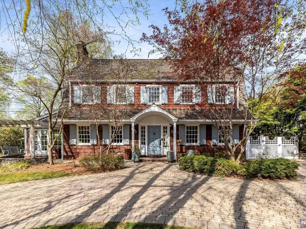 177 Park Ave, Leonia, NJ 07605