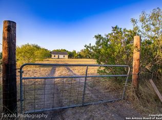 5752 Fm 2538, Marion, TX 78124