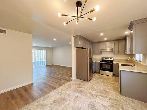 4th image of 305 N Marguerita Ave #14