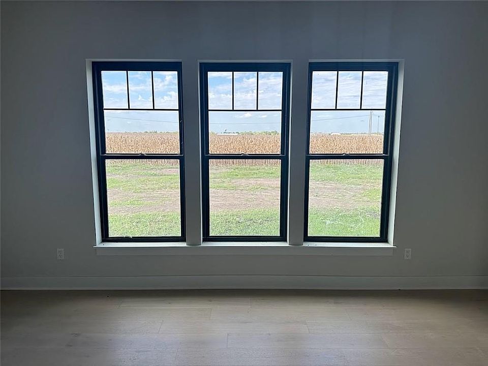 314 W 25th St, Eudora, KS 66025 Zillow