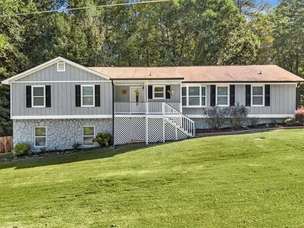 4148 Log Cabin Ct, Douglasville, GA 30135